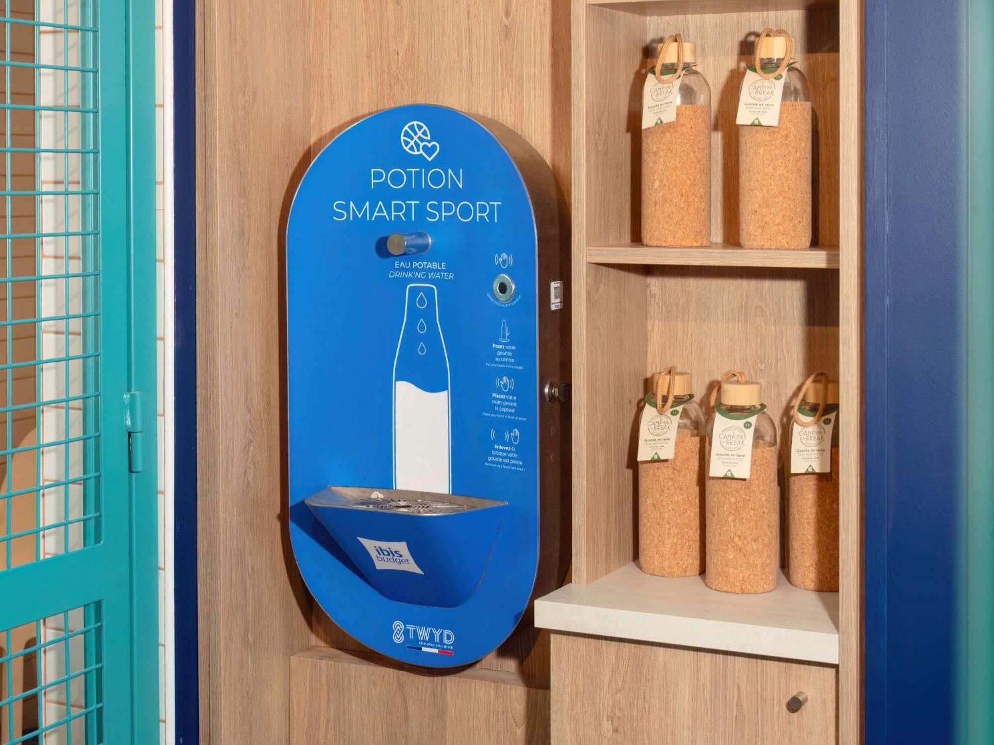 Ibis Budget Pertuis Portes Du Luberon Luaran gambar