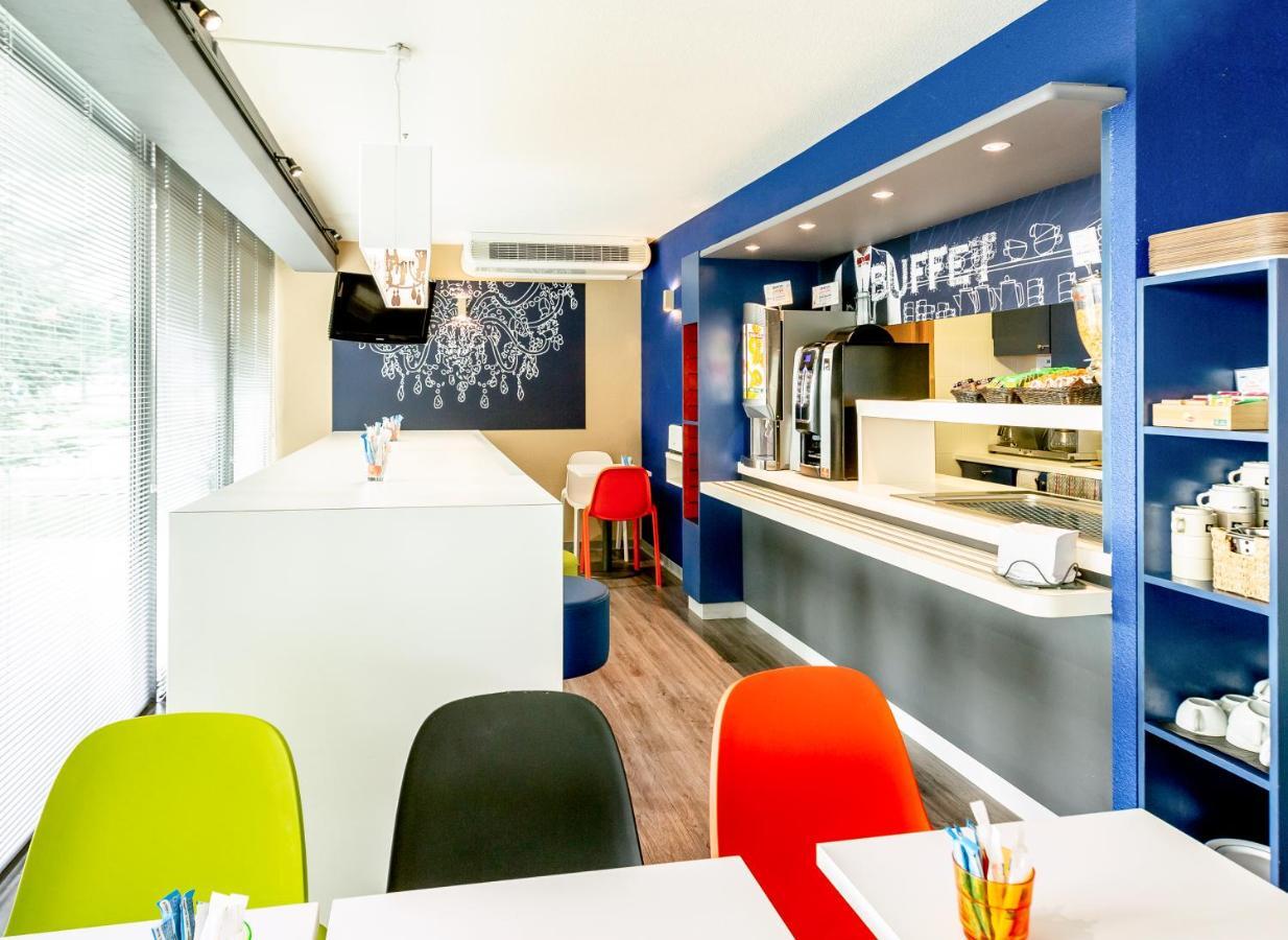 Ibis Budget Pertuis Portes Du Luberon Luaran gambar